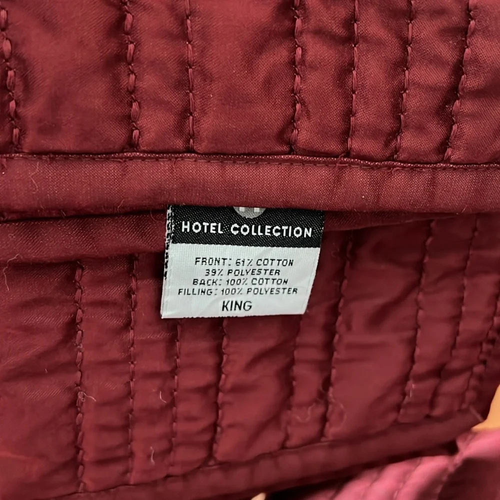 Macy’s Hotel Collection King Comforter Set - Picture 3 of 4